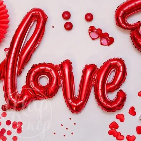 Шар Love красный